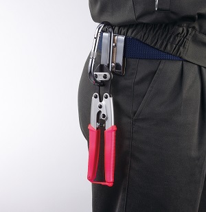 Ví dụ về cách sử dụng móc khóa carabiner